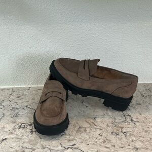 Crown Vintage Tan Flats with Black Soles